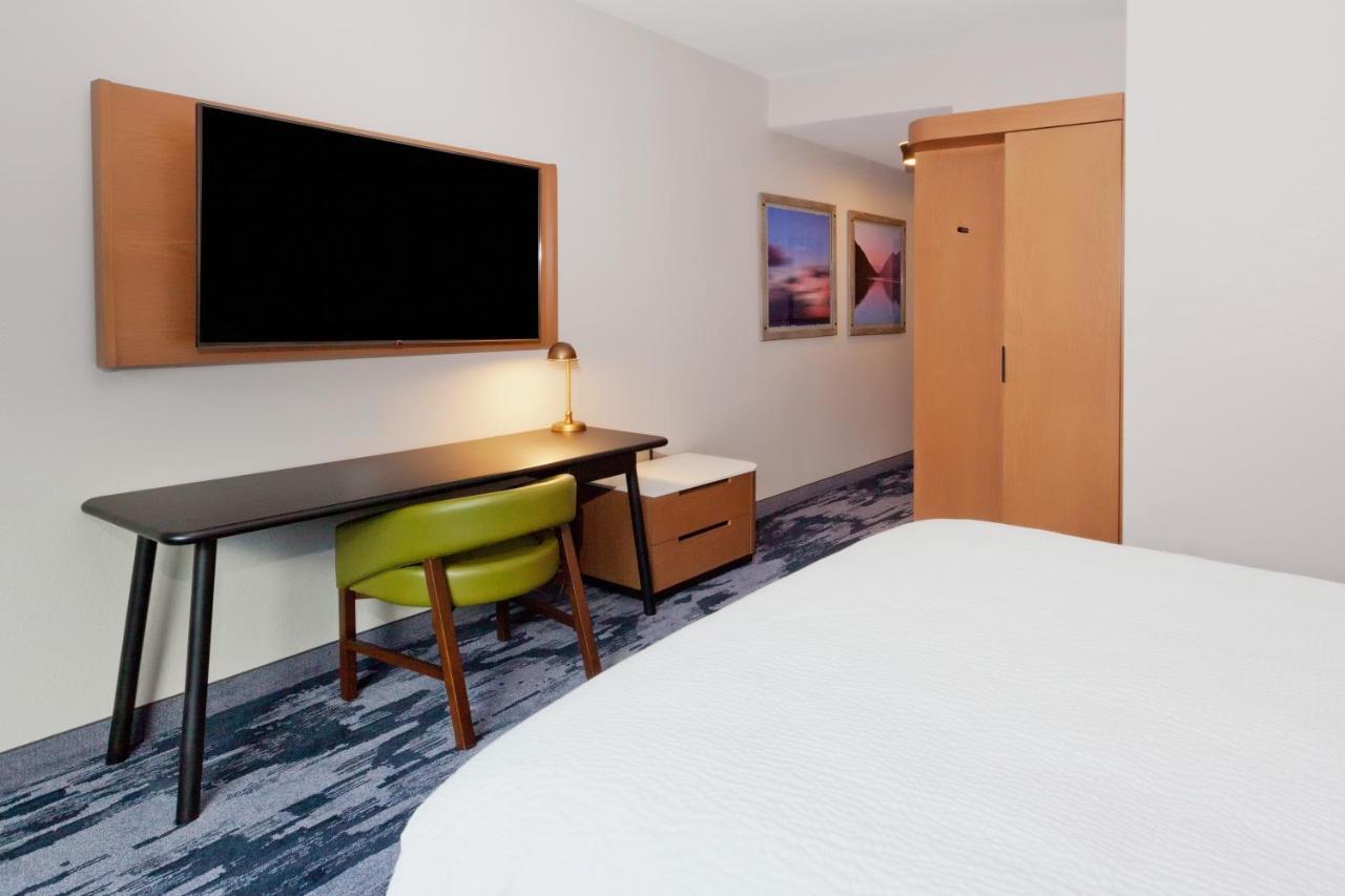 Fairfield Inn & Suites By Marriott Birmingham Colonnade Exterior photo